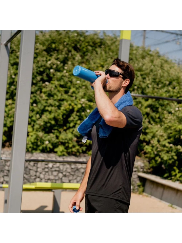 Stanley The Aerolight IceFlow Water Bottle Fast Flow 0,6L Azure  10-12515-004 drinkflessen en thermosflessen online bestellen bij Kathmandu Outdoor & Travel