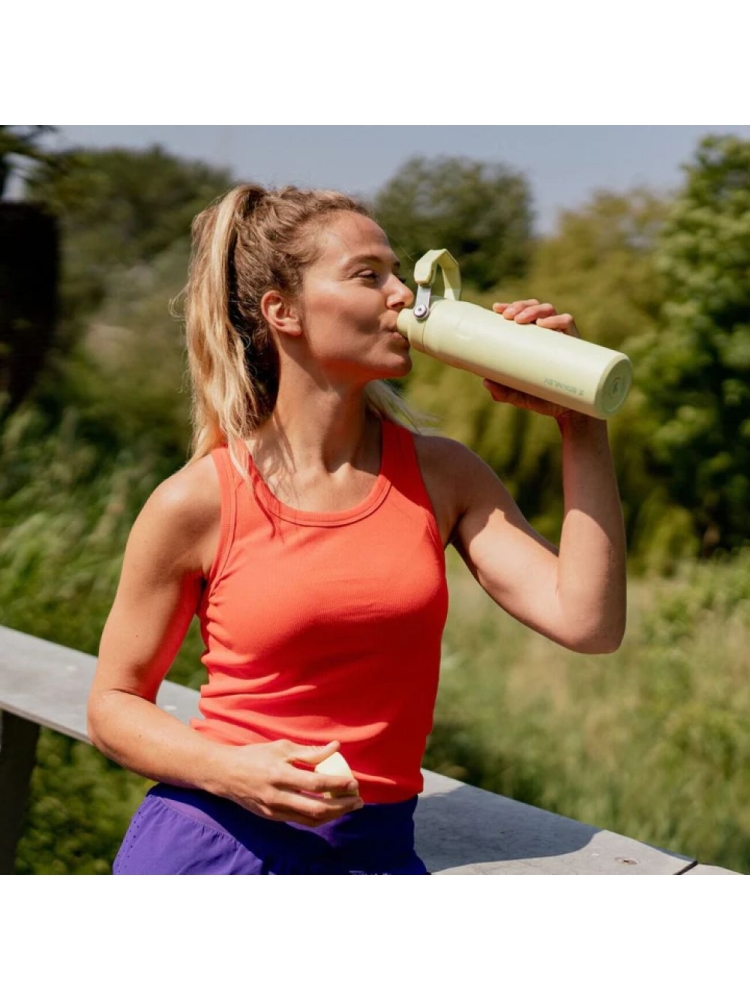 Stanley The Aerolight IceFlow Water Bottle Fast Flow 0,6L Citron  10-12515-006 drinkflessen en thermosflessen online bestellen bij Kathmandu Outdoor & Travel
