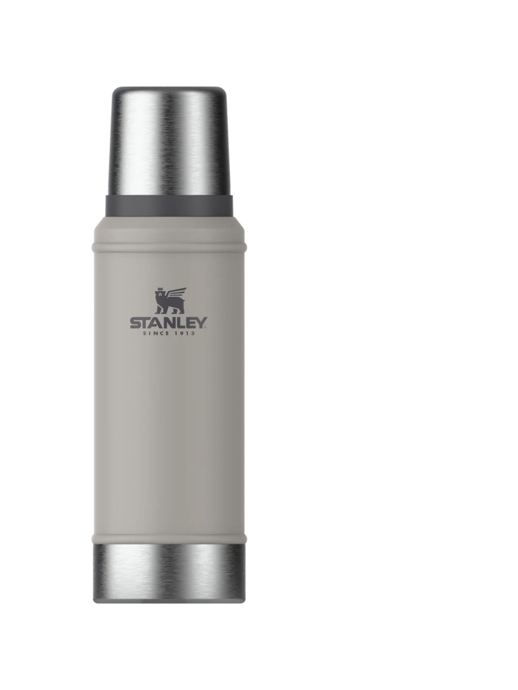Stanley Stanley The Legendary Classic Bottle 0,75L 10-01612-068 drinkflessen en thermosflessen Stanley The Legendary Classic Bottle 0,75L Ash 10-01612-068 drinkflessen en thermosflessen online bestellen bij Kathmandu Outdoor & Travel