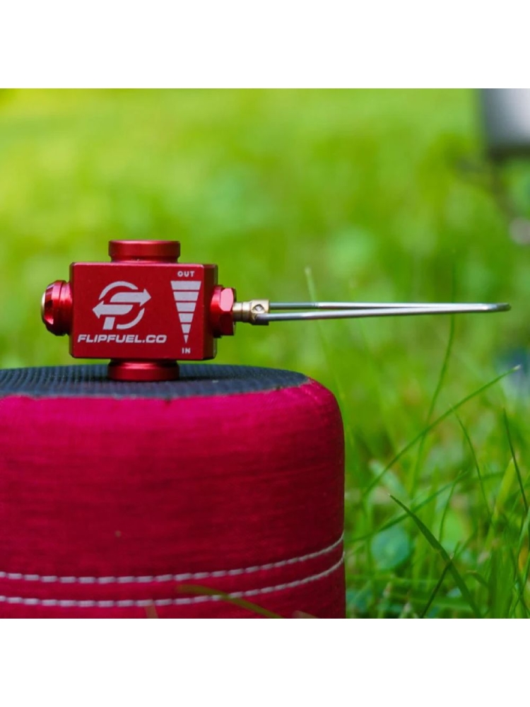 FlipFuel FlipFuel Fuel Transfer Device Red FLIPFUEL branders online bestellen bij Kathmandu Outdoor & Travel