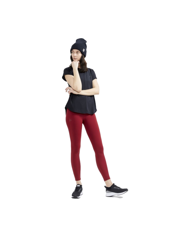 Craft Core Essence SS Tee Women's Black 1911242-999000 shirts en tops online bestellen bij Kathmandu Outdoor & Travel