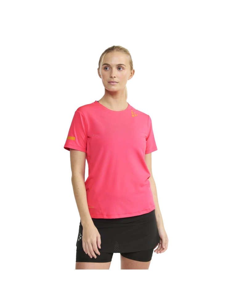 Craft Pro Hypervent Tee 2 Women's Fuchsia 1914598-745000 shirts en tops online bestellen bij Kathmandu Outdoor & Travel