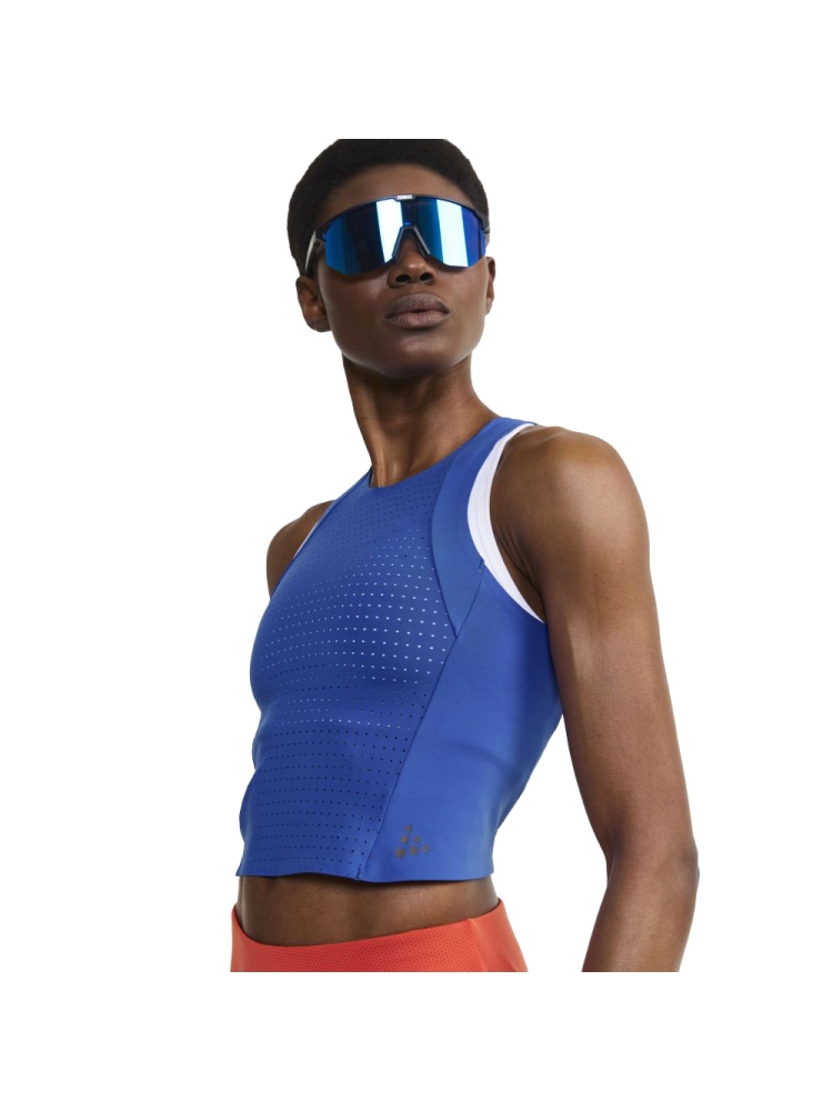 Craft Adv Tone Perforated Tank Women's Jump 1913210-359000 shirts en tops online bestellen bij Kathmandu Outdoor & Travel