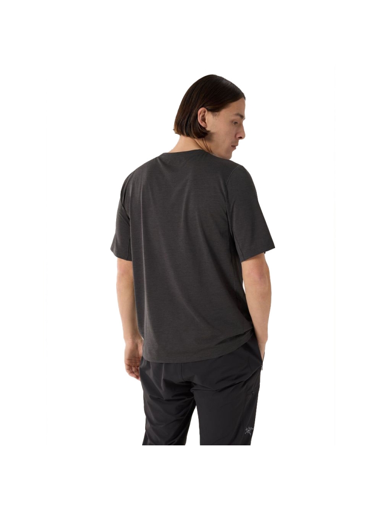 Arc'teryx Cormac Crew SS Black Heather 7664-Black Heather shirts en tops online bestellen bij Kathmandu Outdoor & Travel