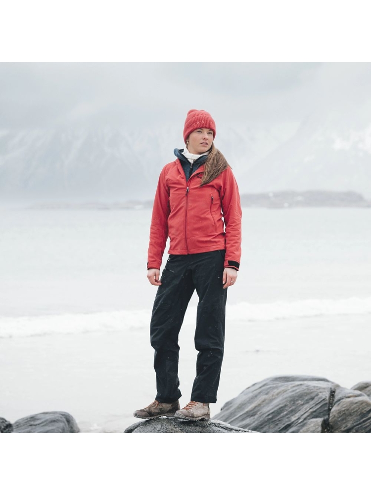 Bergans Vaagaa Softshell Jacket Hood Women's Crimson Red 3363-21847 jassen online bestellen bij Kathmandu Outdoor & Travel