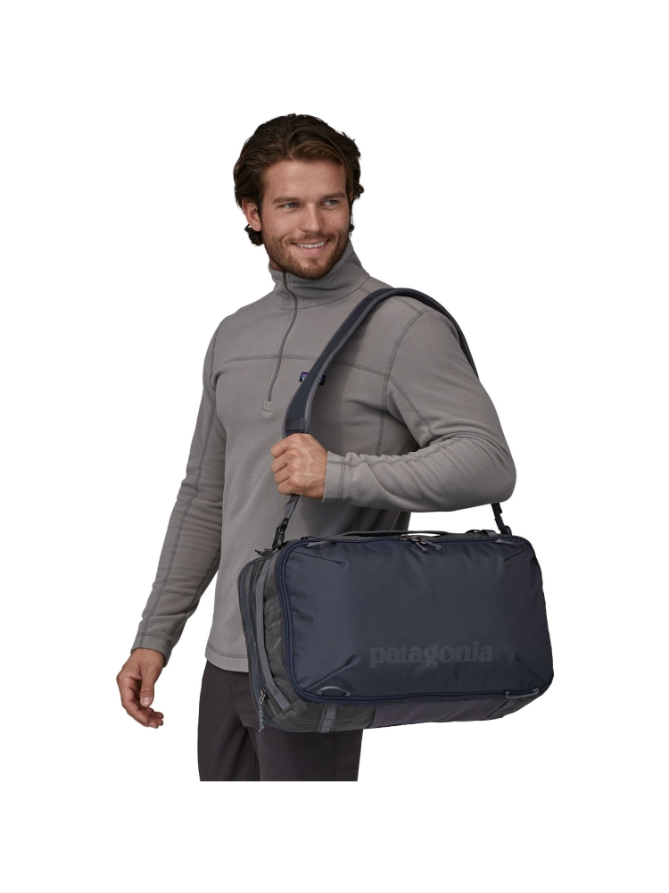 Patagonia Black Hole Mini MLC Smolder Blue 49266-SMDB reistassen online bestellen bij Kathmandu Outdoor & Travel