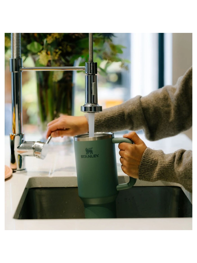 Stanley Stanley The Quencher 10-10824-400 drinkflessen en thermosflessen Stanley The Quencher Shale 10-10824-400 drinkflessen en thermosflessen online bestellen bij Kathmandu Outdoor & Travel