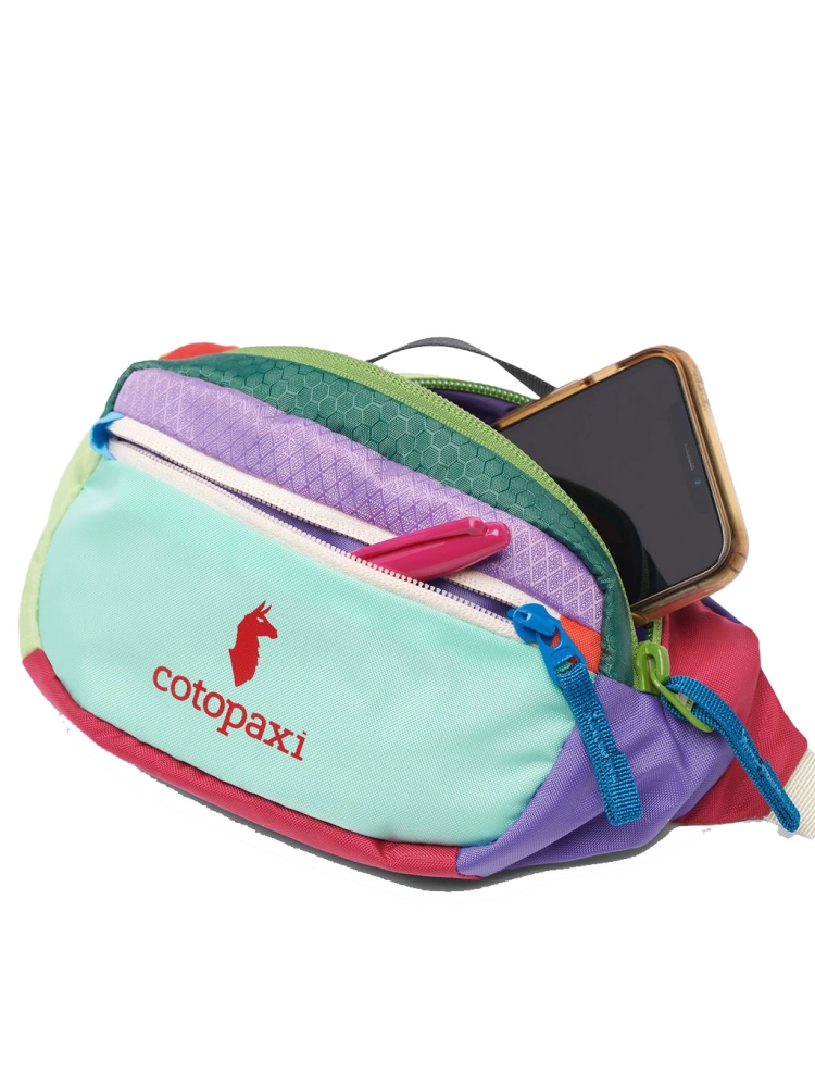 Cotopaxi Cotopaxi Kapai 1.5L Hip Pack KAP1.5-S25-DDD tassen Cotopaxi Kapai 1.5L Hip Pack Del Dia Dark KAP1.5-S25-DDD tassen online bestellen bij Kathmandu Outdoor & Travel