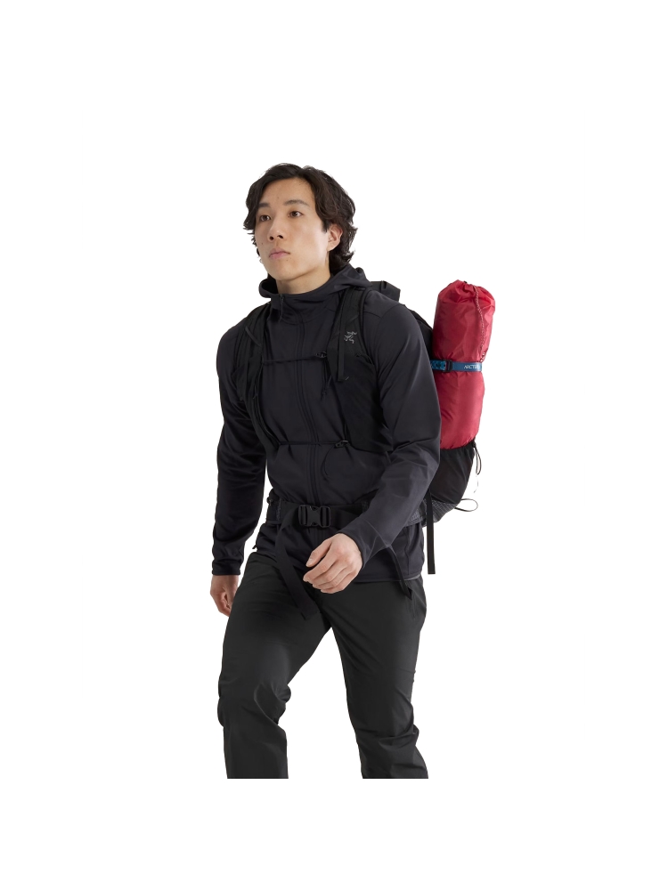 Arc'teryx Kyanite Lightweight Hoody Black 9641-002291 fleeces en truien online bestellen bij Kathmandu Outdoor & Travel