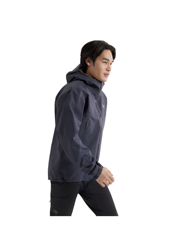 Arc'teryx Arc'teryx Beta Jacket 9648-001280 jassen Arc'teryx Beta Jacket Black Sapphire 9648-001280 jassen online bestellen bij Kathmandu Outdoor & Travel