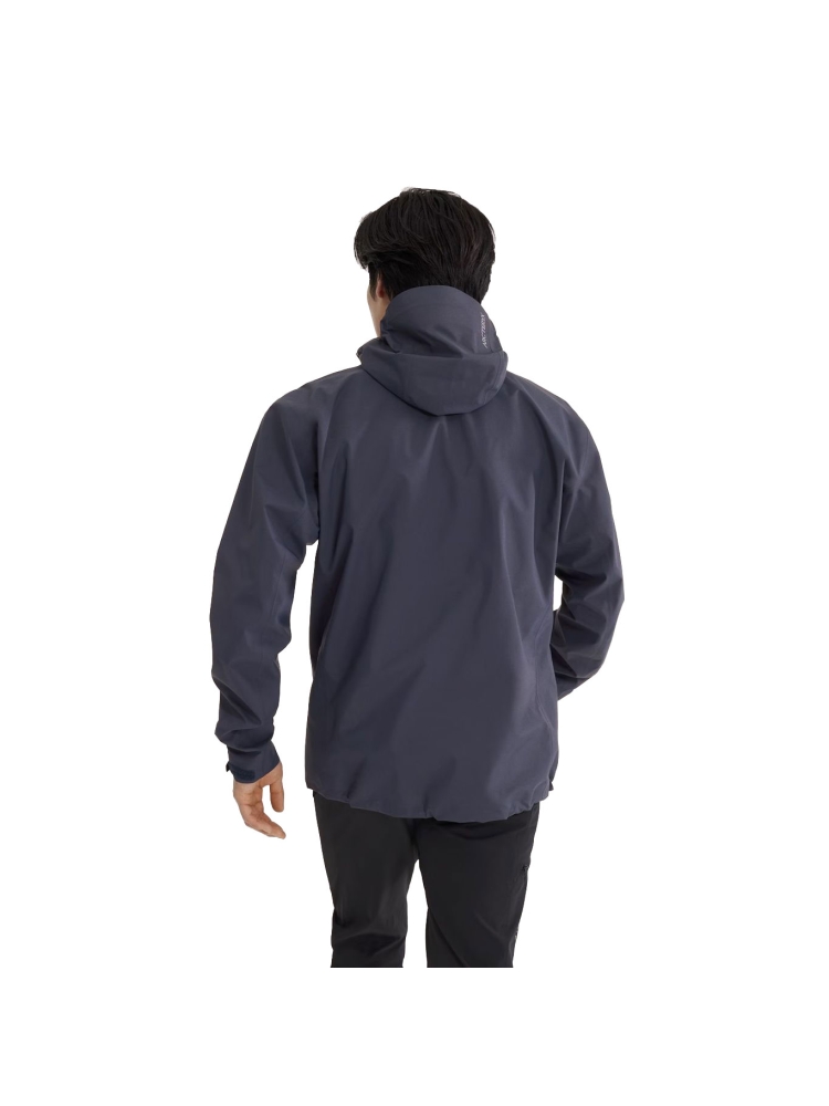 Arc'teryx Arc'teryx Beta Jacket 9648-001280 jassen Arc'teryx Beta Jacket Black Sapphire 9648-001280 jassen online bestellen bij Kathmandu Outdoor & Travel