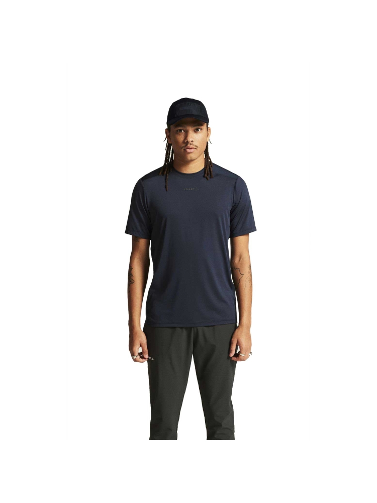 Craft Adv Essence SS Tee 2 Blaze 1914792-396000 shirts en tops online bestellen bij Kathmandu Outdoor & Travel