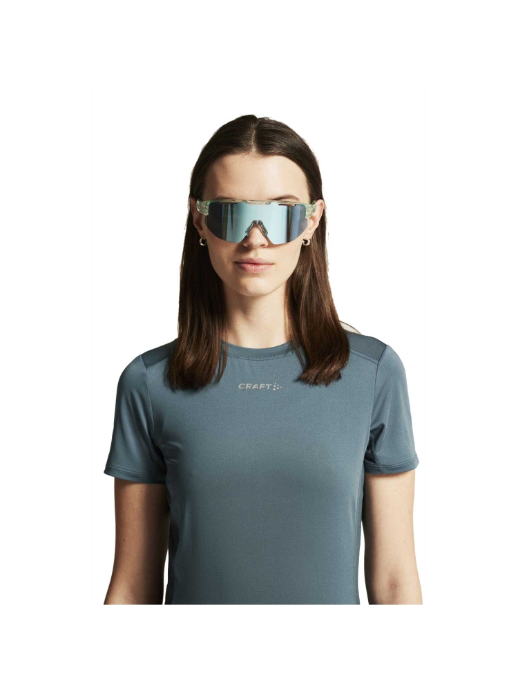 Craft Craft Adv Essence SS Tee 2 Women's 1914798-387000 shirts en tops Craft Adv Essence SS Tee 2 Women's Orion 1914798-387000 shirts en tops online bestellen bij Kathmandu Outdoor & Travel