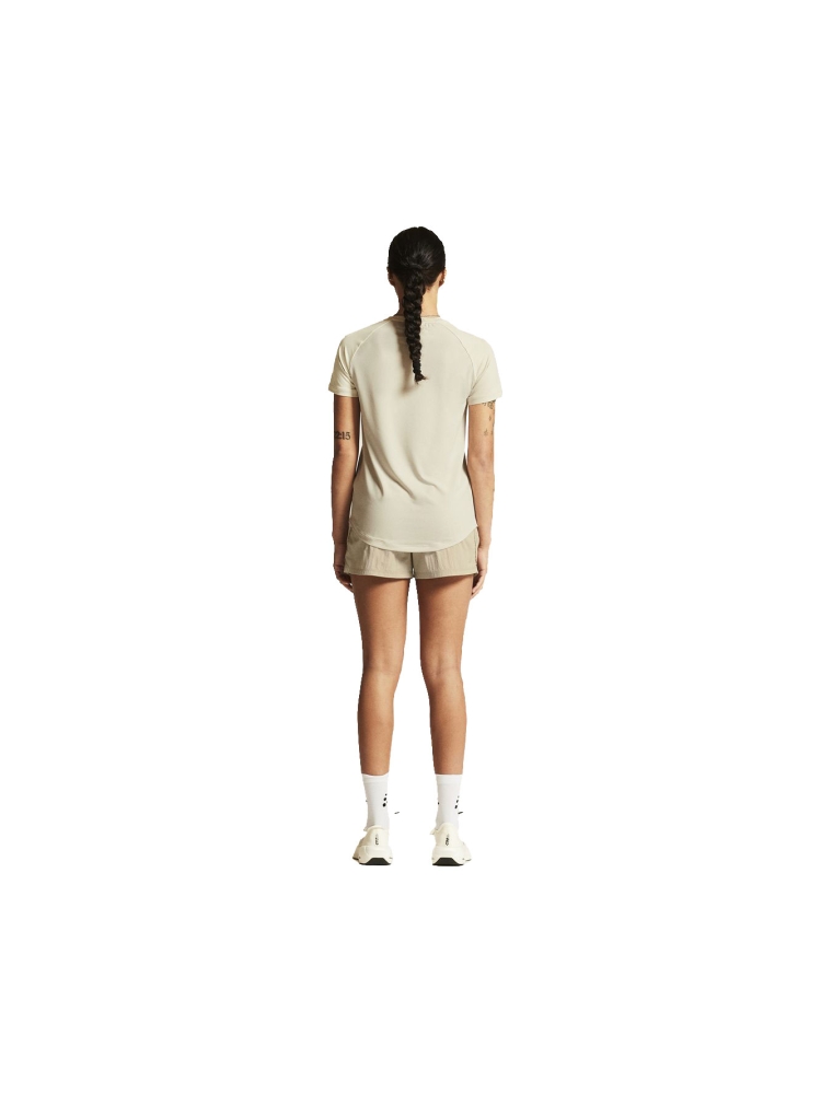 Craft Collective SS Tee Women's Plaster 1916026-214000 shirts en tops online bestellen bij Kathmandu Outdoor & Travel