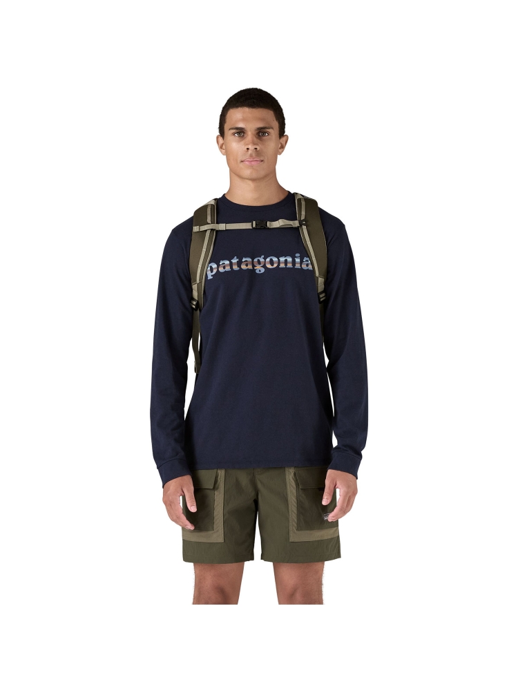 Patagonia Black Hole Pack 25L Basin Green 49298-BSNG dagrugzakken online bestellen bij Kathmandu Outdoor & Travel