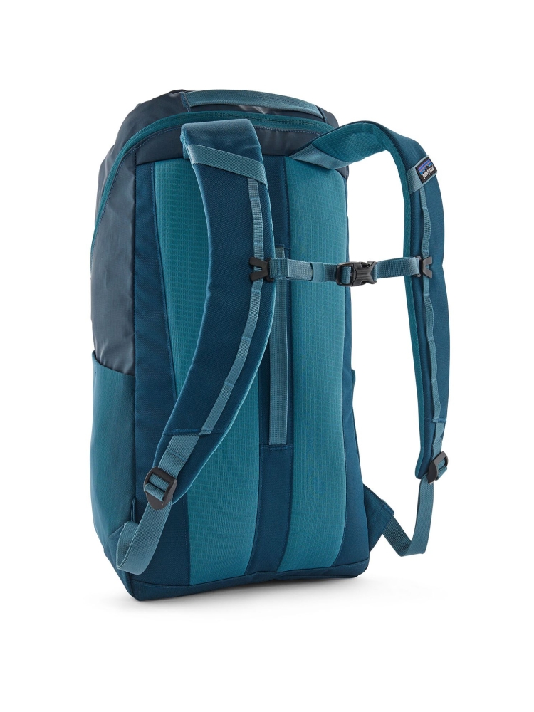 Patagonia Black Hole Pack 25L Tidal Teal 49298-TDT dagrugzakken online bestellen bij Kathmandu Outdoor & Travel