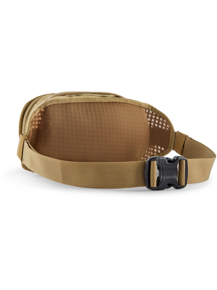 Patagonia Fieldsmith Hip Pack Classic Tan 48580-CSC tassen online bestellen bij Kathmandu Outdoor & Travel