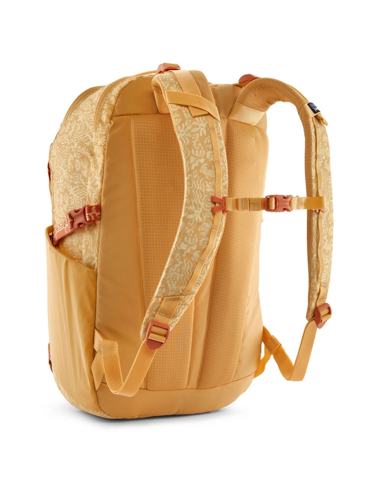 Patagonia Refugio Day Pack 30L Mountain Breeze: Buttercup Yel 47928-MBYE dagrugzakken online bestellen bij Kathmandu Outdoor & Travel