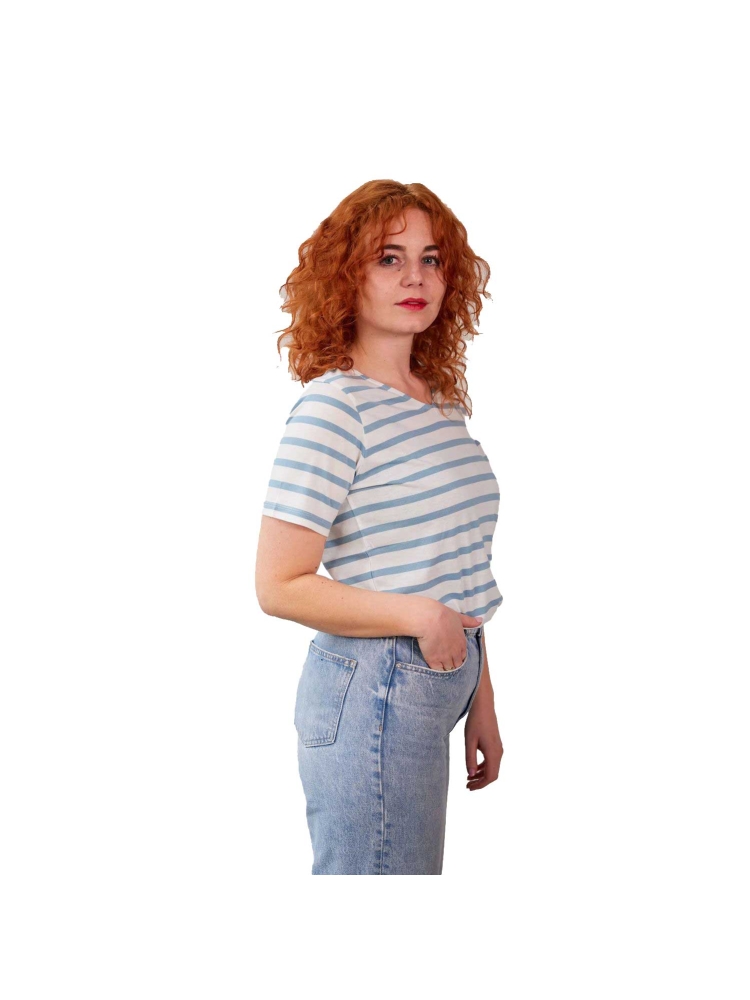 Blue Loop Originals Refibra Loose Fit V-neck Tshirt Women's White/Blue Shadow W-RLF014-25-B122 shirts en tops online bestellen bij Kathmandu Outdoor & Travel