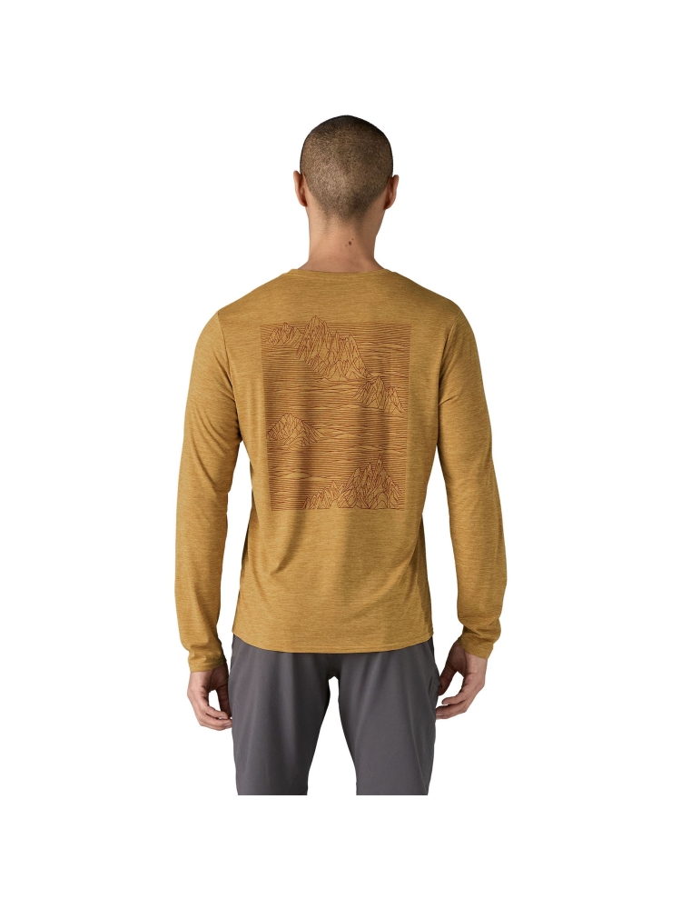 Patagonia L/S Cap Cool Daily Graphic Shirt Strataspire: Beeswax Tan X-Dye 45190-SBXX shirts en tops online bestellen bij Kathmandu Outdoor & Travel