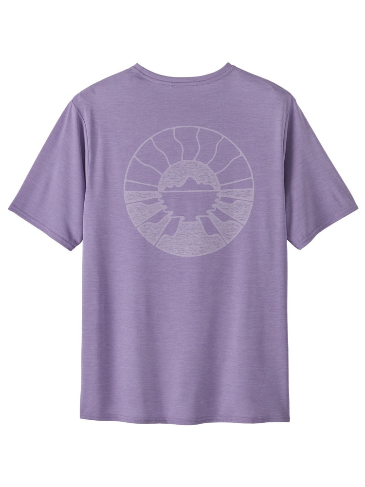 Patagonia Cap Cool Daily Graphic Shirt - Waters Forgotten Island: Concrete Pur 45355-FCPX shirts en tops online bestellen bij Kathmandu Outdoor & Travel