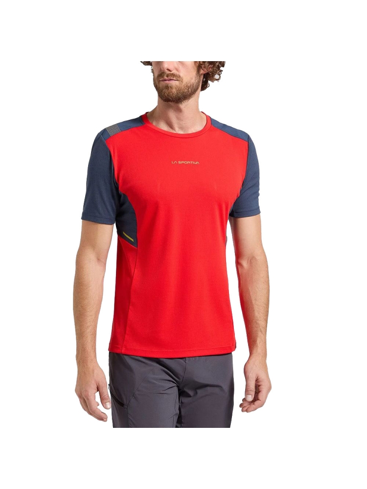 La Sportiva Ridge T-Shirt  Mountain Red/Night Sky U00-324646 shirts en tops online bestellen bij Kathmandu Outdoor & Travel