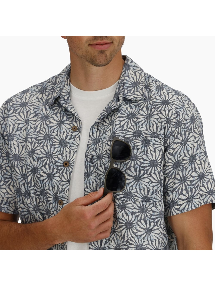 Royal Robbins Camino Pucker S/S Deep Blue Caledonia Pt Y12600137-484 shirts en tops online bestellen bij Kathmandu Outdoor & Travel