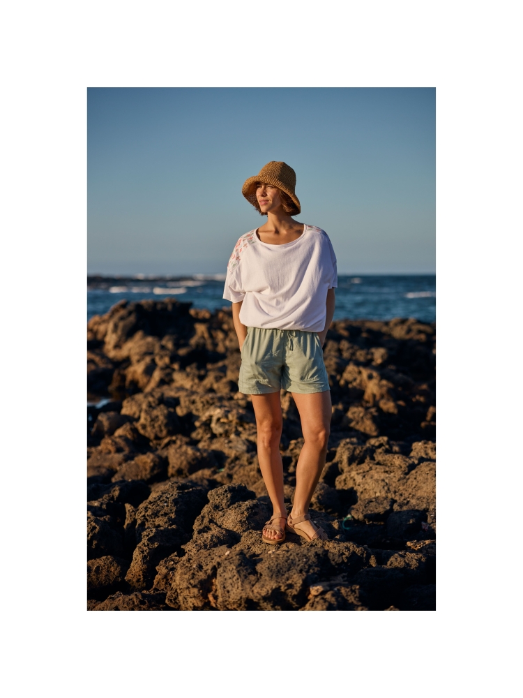 Sherpa Adventure Gear Palmo Short Women's Celery SW23058-830 broeken online bestellen bij Kathmandu Outdoor & Travel
