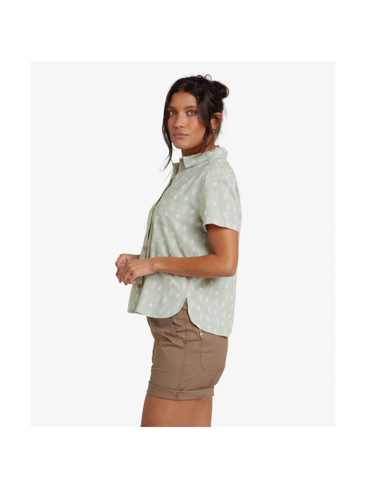 Sherpa Adventure Gear Jaya Camp Shirt Women's Celery Indi Blossom SW21029-889 shirts en tops online bestellen bij Kathmandu Outdoor & Travel
