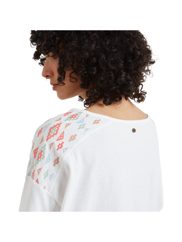Sherpa Adventure Gear Kalindi Top Women's Katha White SW21037-102 shirts en tops online bestellen bij Kathmandu Outdoor & Travel