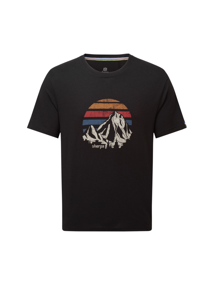 Sherpa Adventure Gear Bali Retro Sunset Tee Black SM11065-130 shirts en tops online bestellen bij Kathmandu Outdoor & Travel