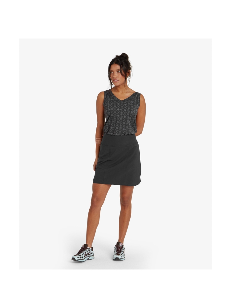 Sherpa Adventure Gear Neha V-Neck Tank Women's Black Sublime SW20013-136 shirts en tops online bestellen bij Kathmandu Outdoor & Travel