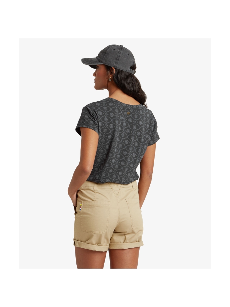 Sherpa Adventure Gear Neha V-Neck Tee Women's Black Sublime SW21019-136 shirts en tops online bestellen bij Kathmandu Outdoor & Travel