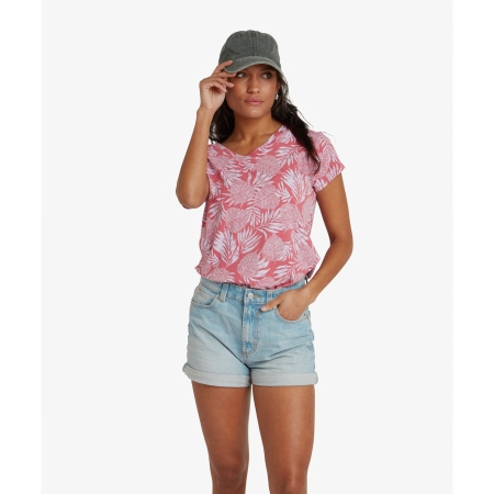 Sherpa Adventure Gear  Neha V-Neck Tee Women's Rosie Bhodi Leaf