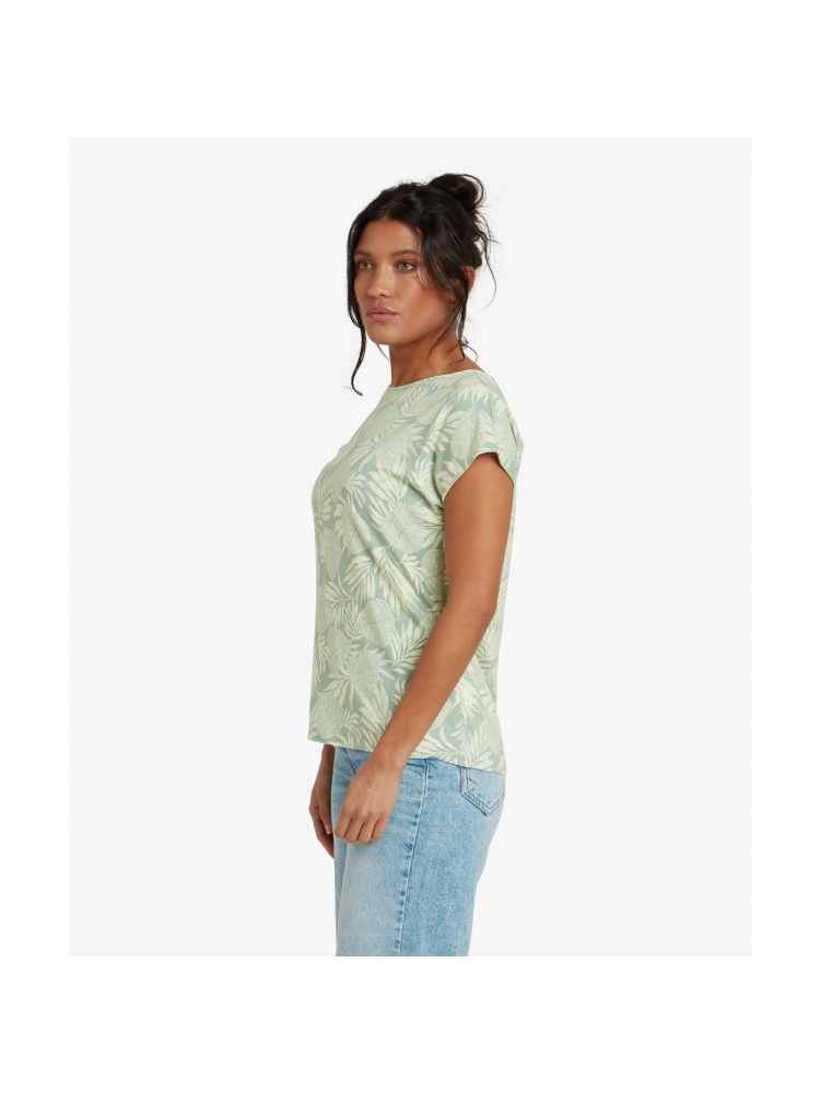 Sherpa Adventure Gear Neha Tee Women's Celery Bhodi Leaf SW21016-897 shirts en tops online bestellen bij Kathmandu Outdoor & Travel