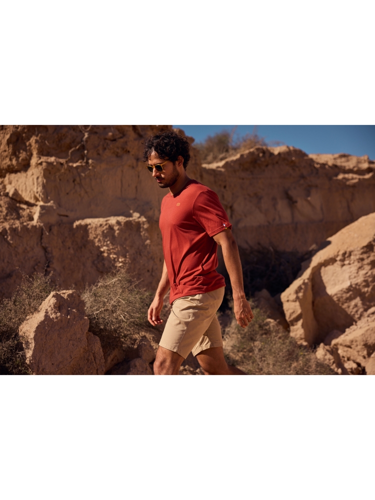 Sherpa Adventure Gear Sherpa Adventure Gear Bali Terrain Tee SM11069-444 shirts en tops Sherpa Adventure Gear Bali Terrain Tee Rust SM11069-444 shirts en tops online bestellen bij Kathmandu Outdoor & Travel