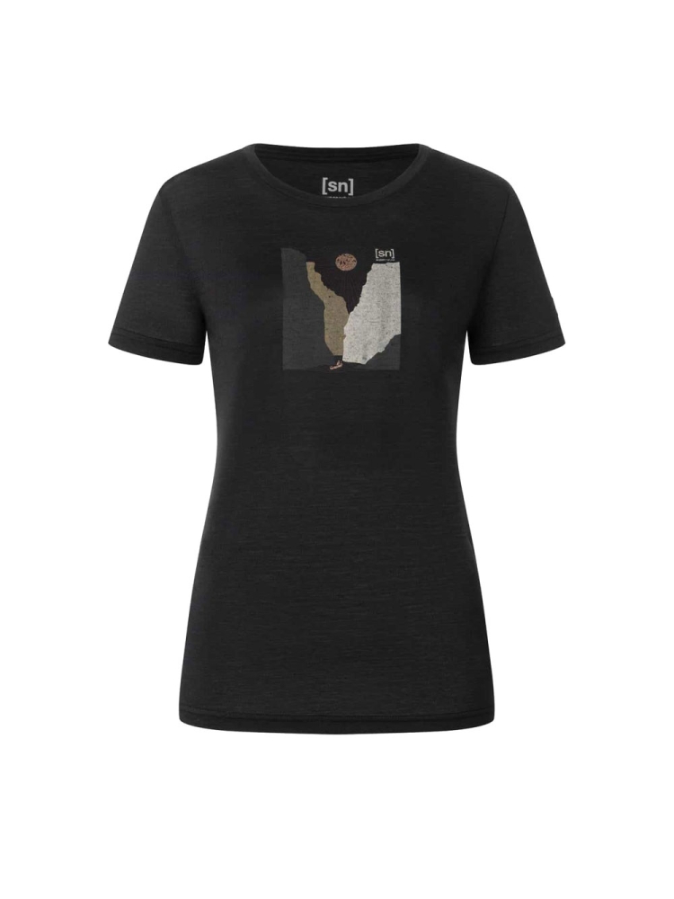 Super Natural Super Natural Rio Grande Tee Women's SNWP03182-X48 shirts en tops Super Natural Rio Grande Tee Women's Jet Black/Various SNWP03182-X48 shirts en tops online bestellen bij Kathmandu Outdoor & Travel