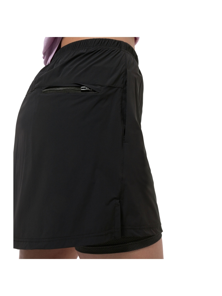 Super Natural Hiking Skirt Women's Jet Black SNW021650-872 jurken en rokken online bestellen bij Kathmandu Outdoor & Travel