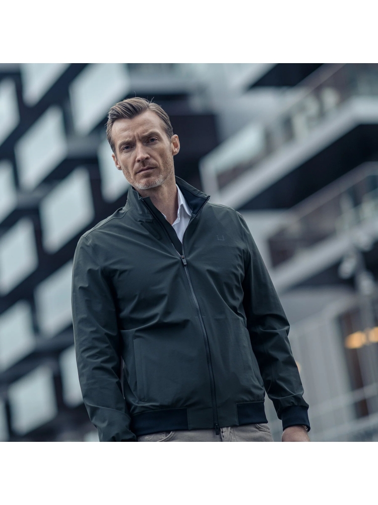 Ubr Ubr Bullet Jacket Delta 7055-799 jassen Ubr Bullet Jacket Delta Night Olive 7055-799 jassen online bestellen bij Kathmandu Outdoor & Travel