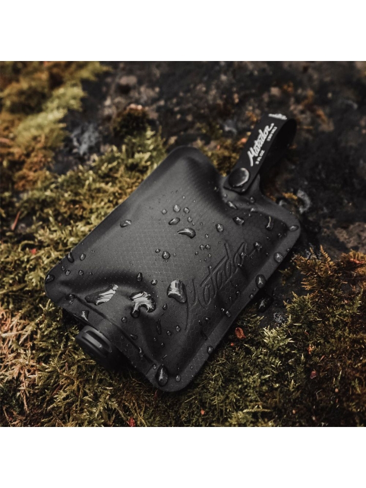 Matador Matador FlatPak Toiletry Bottle  Black MATFPB1001B toiletartikelen online bestellen bij Kathmandu Outdoor & Travel