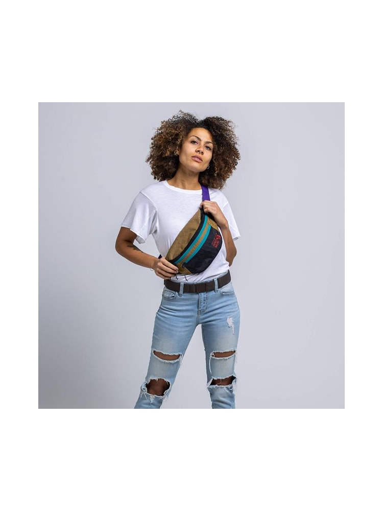 Arcade Arcade Atlas NRCRAT3-210 kleding accessoires Arcade Atlas Med Brown NRCRAT3-210 kleding accessoires online bestellen bij Kathmandu Outdoor & Travel