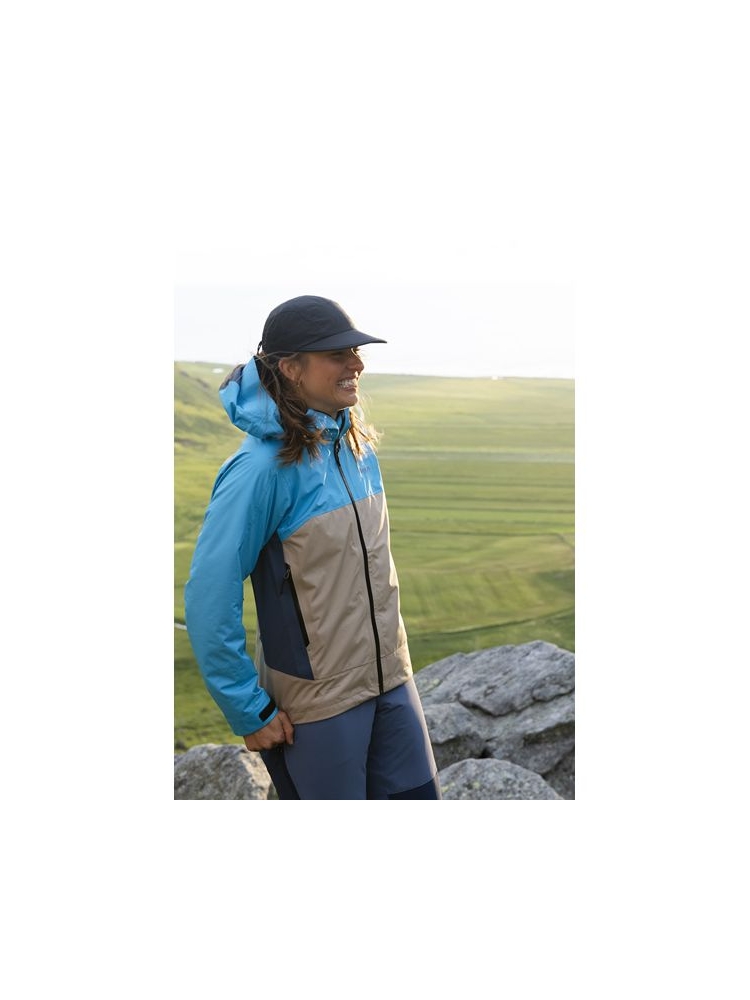 Bergans Vaagaa 3L Shell Jacket Women's Aqua Lagoon / Warm Sand / Gran 3638-25675 jassen online bestellen bij Kathmandu Outdoor & Travel