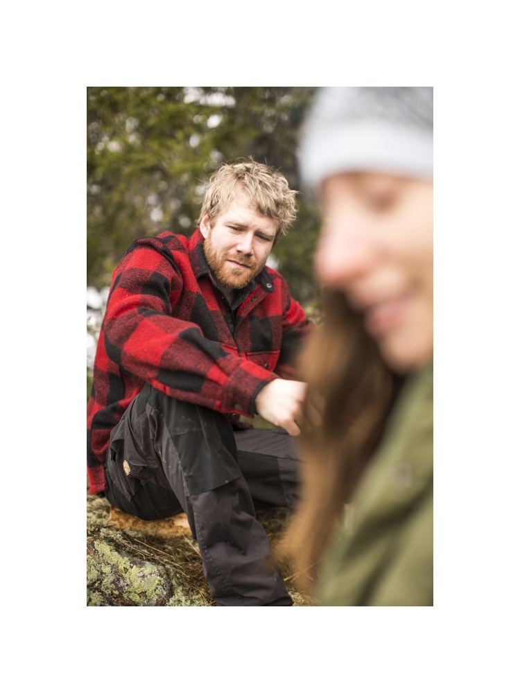 Fjällräven Canada Shirt Red F90631-320 shirts en tops online bestellen bij Kathmandu Outdoor & Travel
