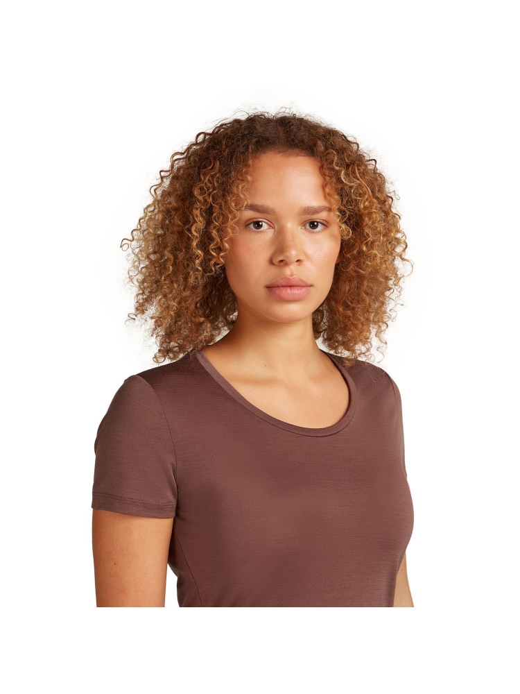 Icebreaker Icebreaker Mer 125 Cool-Lite Sphere III SS Scoop Women's 0A56ZP-0B11 shirts en tops Icebreaker Mer 125 Cool-Lite Sphere III SS Scoop Women's Carob 0A56ZP-0B11 shirts en tops online bestellen bij Kathmandu Outdoor & Travel