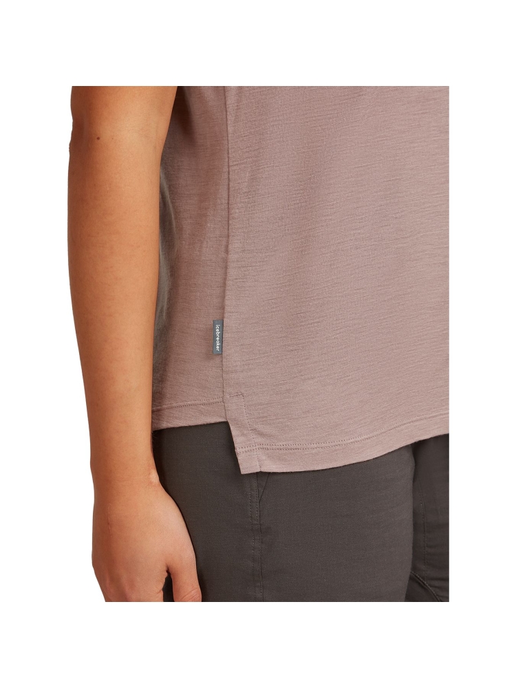 Icebreaker Icebreaker Mer 150 Tech Lite III SS Relaxed Tee Women's 0A56XZ-0GV1 shirts en tops Icebreaker Mer 150 Tech Lite III SS Relaxed Tee Women's Summit 0A56XZ-0GV1 shirts en tops online bestellen bij Kathmandu Outdoor & Travel
