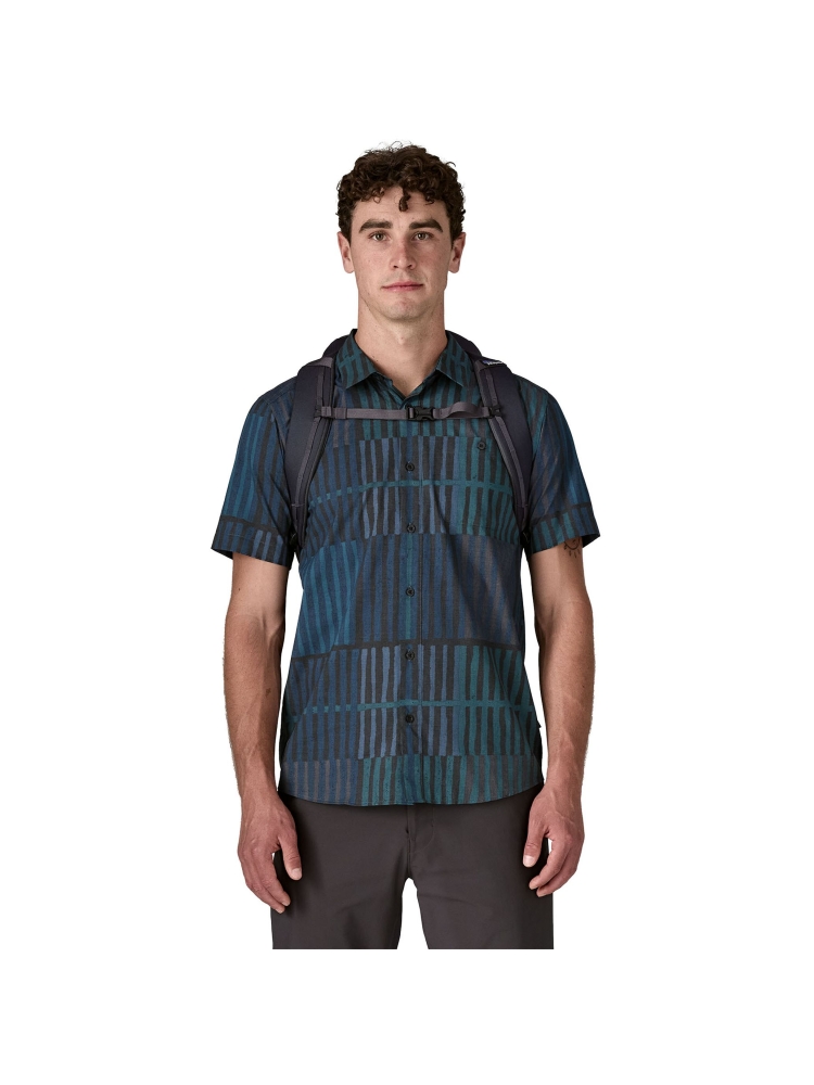 Patagonia Patagonia Black Hole Pack 25L 49298-SMFO-ALL dagrugzakken Patagonia Black Hole Pack 25L Smolder Blue w/Forge Grey 49298-SMFO-ALL dagrugzakken online bestellen bij Kathmandu Outdoor & Travel