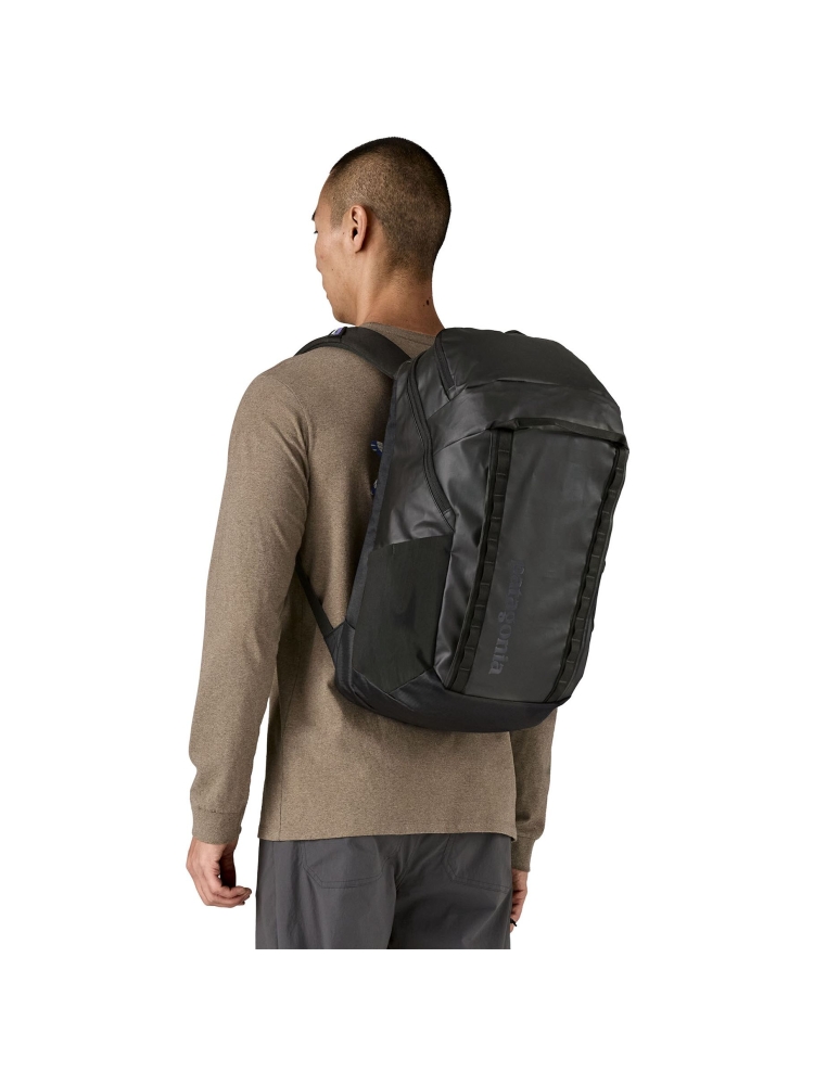 Patagonia Patagonia Black Hole Pack 32L 49302-BOB-ALL dagrugzakken Patagonia Black Hole Pack 32L Black w/Black 49302-BOB-ALL dagrugzakken online bestellen bij Kathmandu Outdoor & Travel