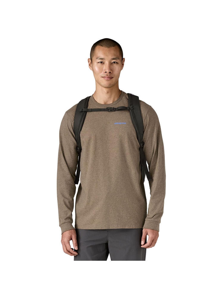 Patagonia Patagonia Black Hole Pack 32L 49302-BOB-ALL dagrugzakken Patagonia Black Hole Pack 32L Black w/Black 49302-BOB-ALL dagrugzakken online bestellen bij Kathmandu Outdoor & Travel