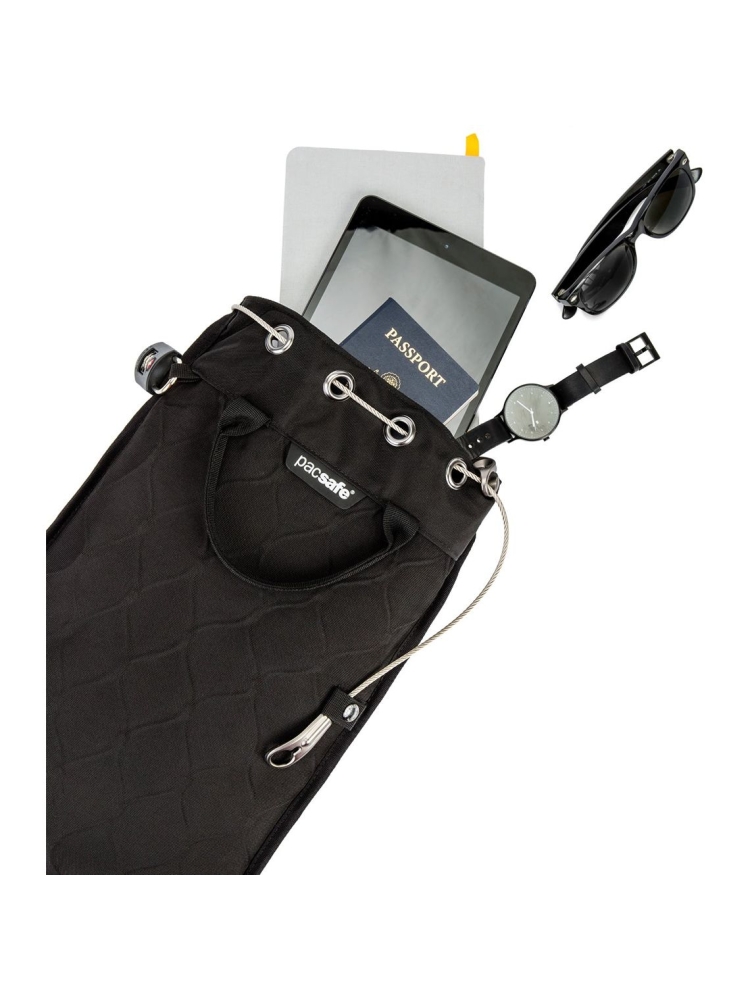 Pacsafe Travelsafe GII 5L Portable Safe Black 10470100 reisaccessoires online bestellen bij Kathmandu Outdoor & Travel