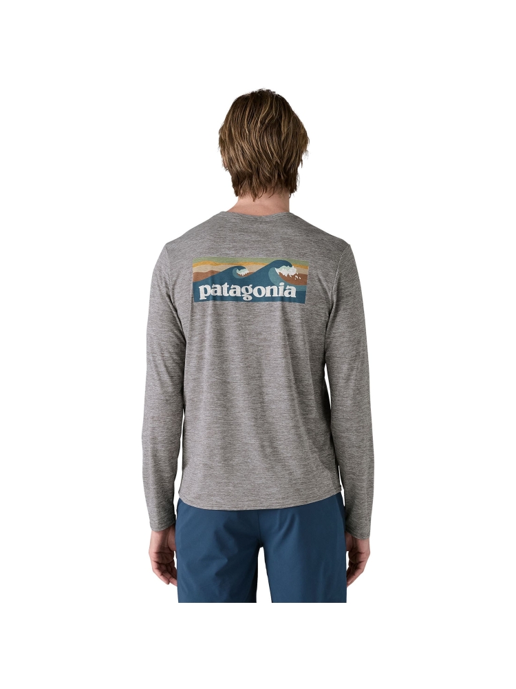 Patagonia Patagonia M's L/S Cap Cool Daily Graphic Shirt - Waters 45170-BLAF shirts en tops Patagonia M's L/S Cap Cool Daily Graphic Shirt - Waters Boardshort Logo Abalone Blue: 45170-BLAF shirts en tops online bestellen bij Kathmandu Outdoor & Travel